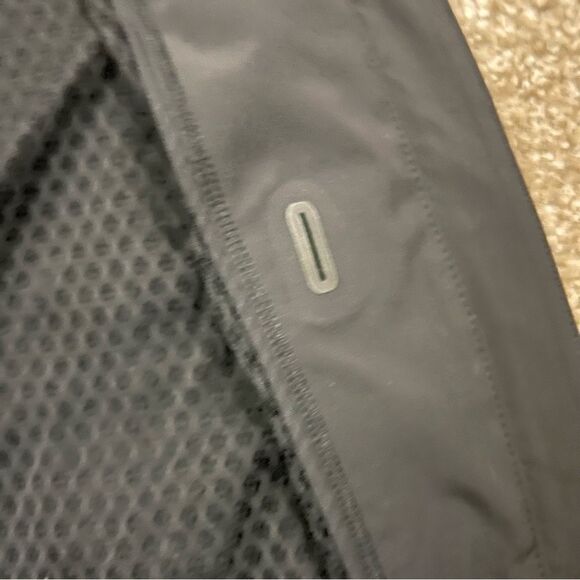 Lululemon Lightweight Bomber - Picture 7 of 10